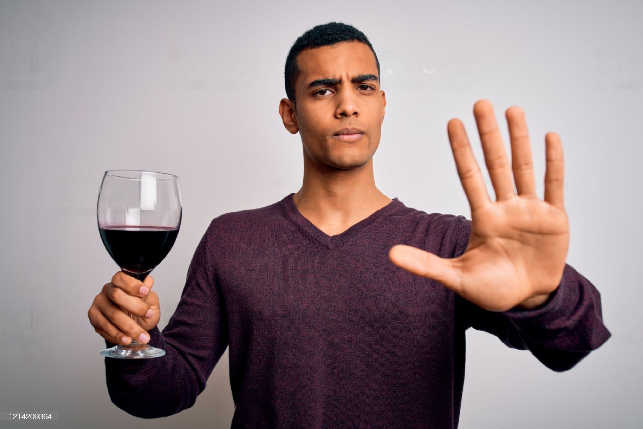 Cuidado! os sentidos podem te confundir. Intermodalidade sensorial e degustao de vinhos